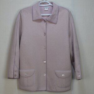 100% wool jacket Vintage ,2 big pockets light lavender   women size medium